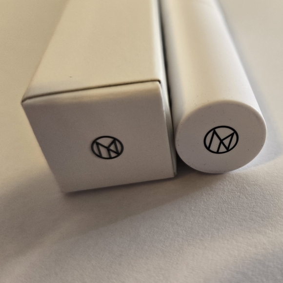 IL MAKIAGE NWT BLACK CARD MASCARA - Picture 2 of 9